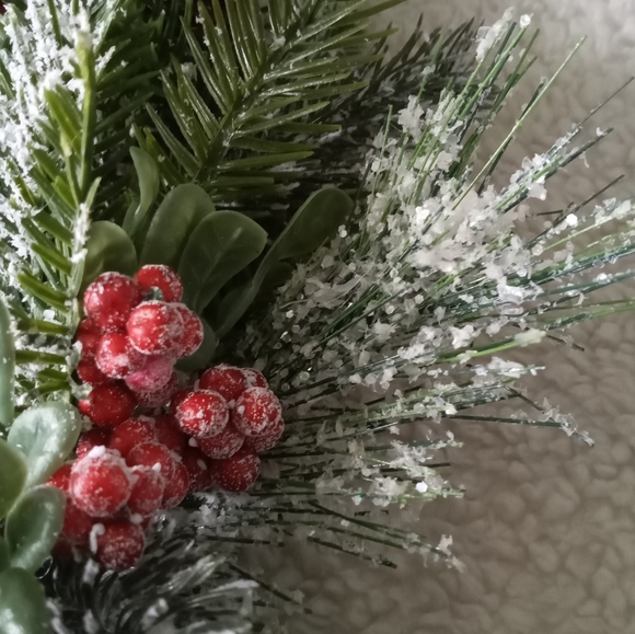 Christmas Double Ring Grapevine Farmhouse Handmade Wreath 13.5"× 7" - Picture 7 of 10